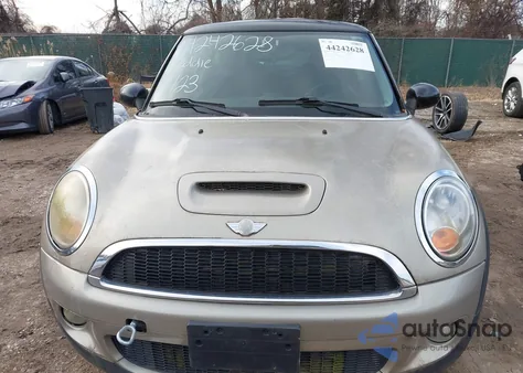 2009 Mini Cooper S from USA, damaged, VIN WMWMF73539TT97311